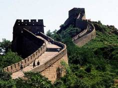 Строительство Великой китайской стены <br> началось в III веке до н. э.